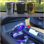 Scrumiera auto cu capac B232, LED albastru, universala, 3 culori - ShopSee - Magazin online