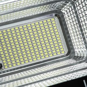 Set 2 proiectoare LED 200W, cu panou solar, senzor lumina - ShopSee - Magazin online