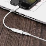 Adaptor audio QZJ2, conector Lightning si Jack 3.5mm - ShopSee - Magazin online